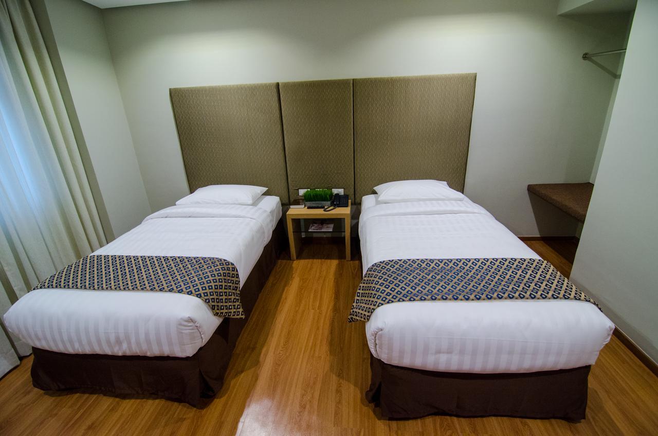 Madison Hotel Phl 일로일로 외부 사진