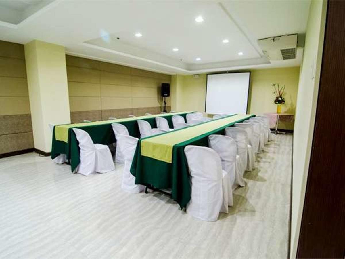 Madison Hotel Phl 일로일로 외부 사진