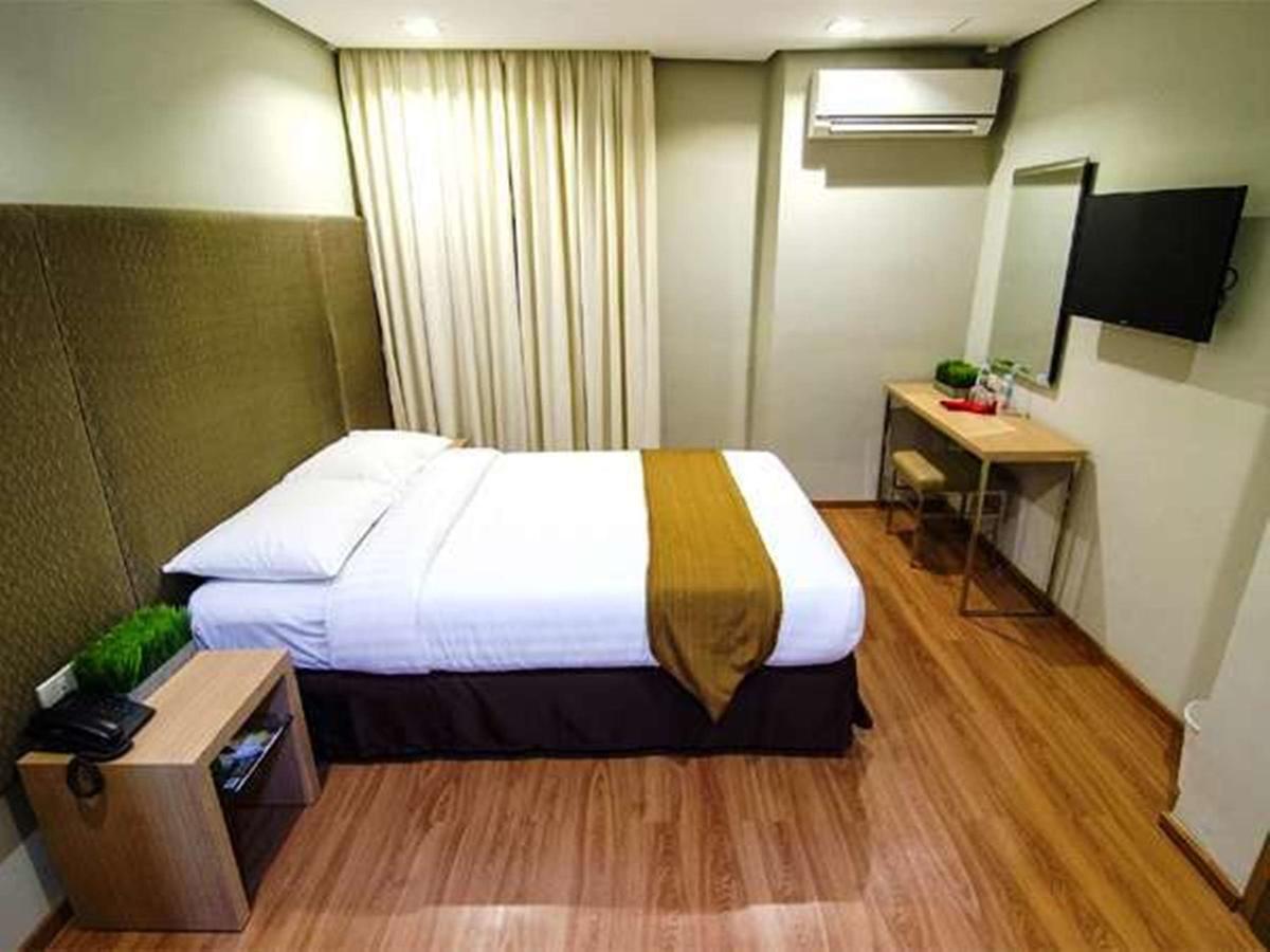 Madison Hotel Phl 일로일로 외부 사진