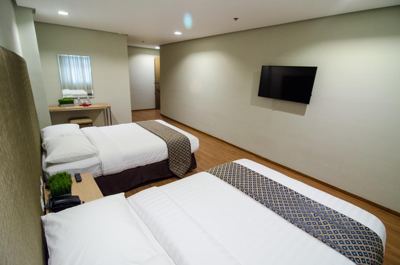 Madison Hotel Phl 일로일로 외부 사진
