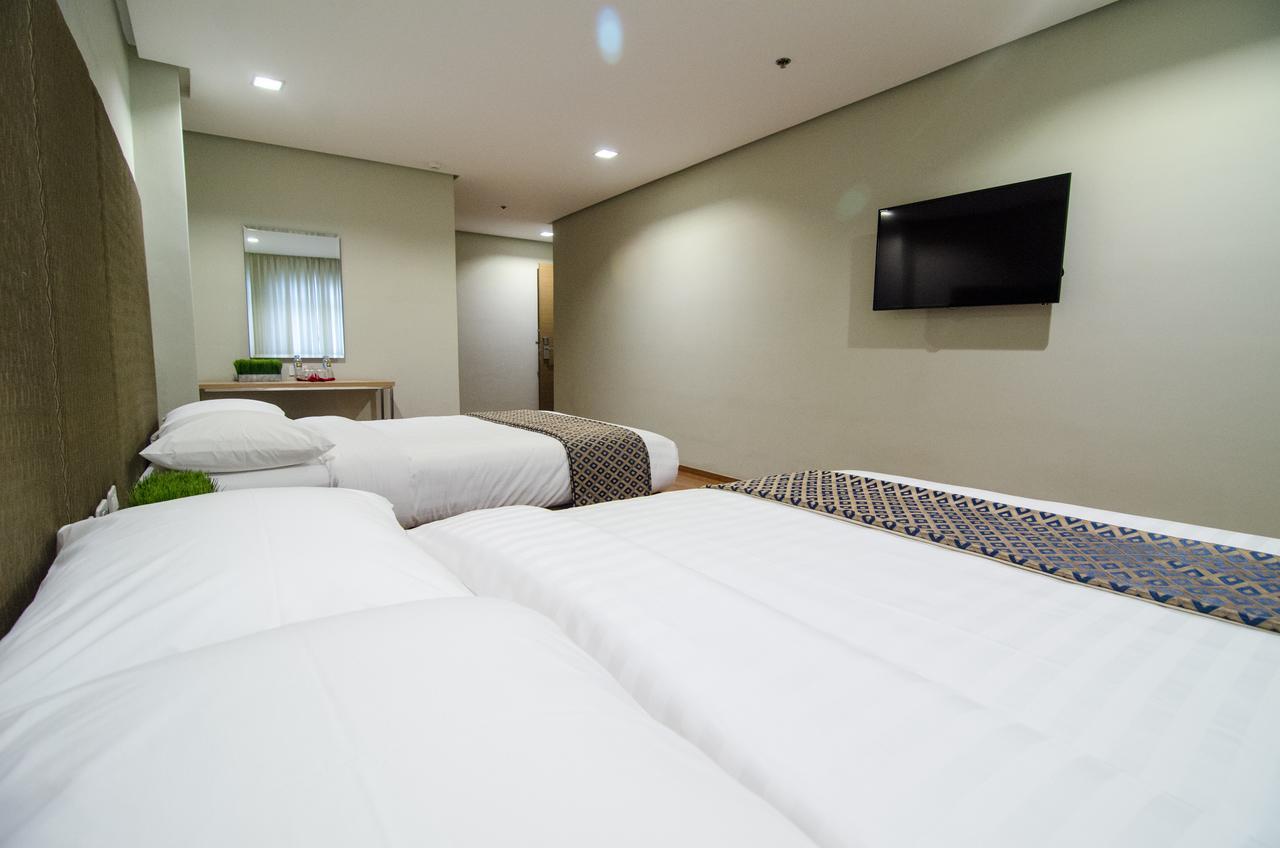 Madison Hotel Phl 일로일로 외부 사진