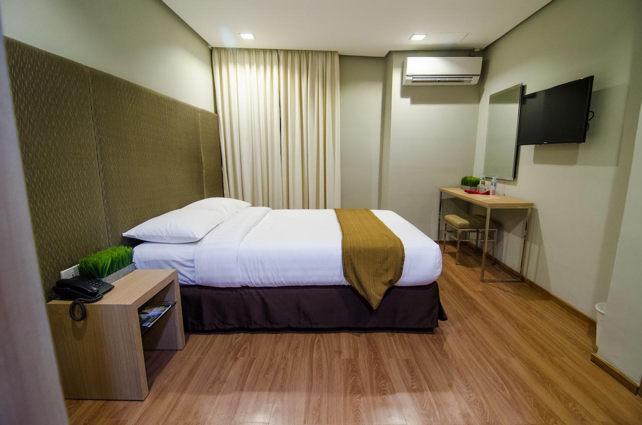 Madison Hotel Phl 일로일로 외부 사진